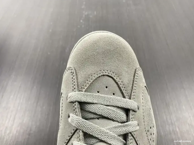 CT8529-012 6 Jordan Georgetown Air 0510